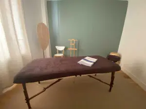 Vue 3 intérieur du cabinet de massage Paris 11